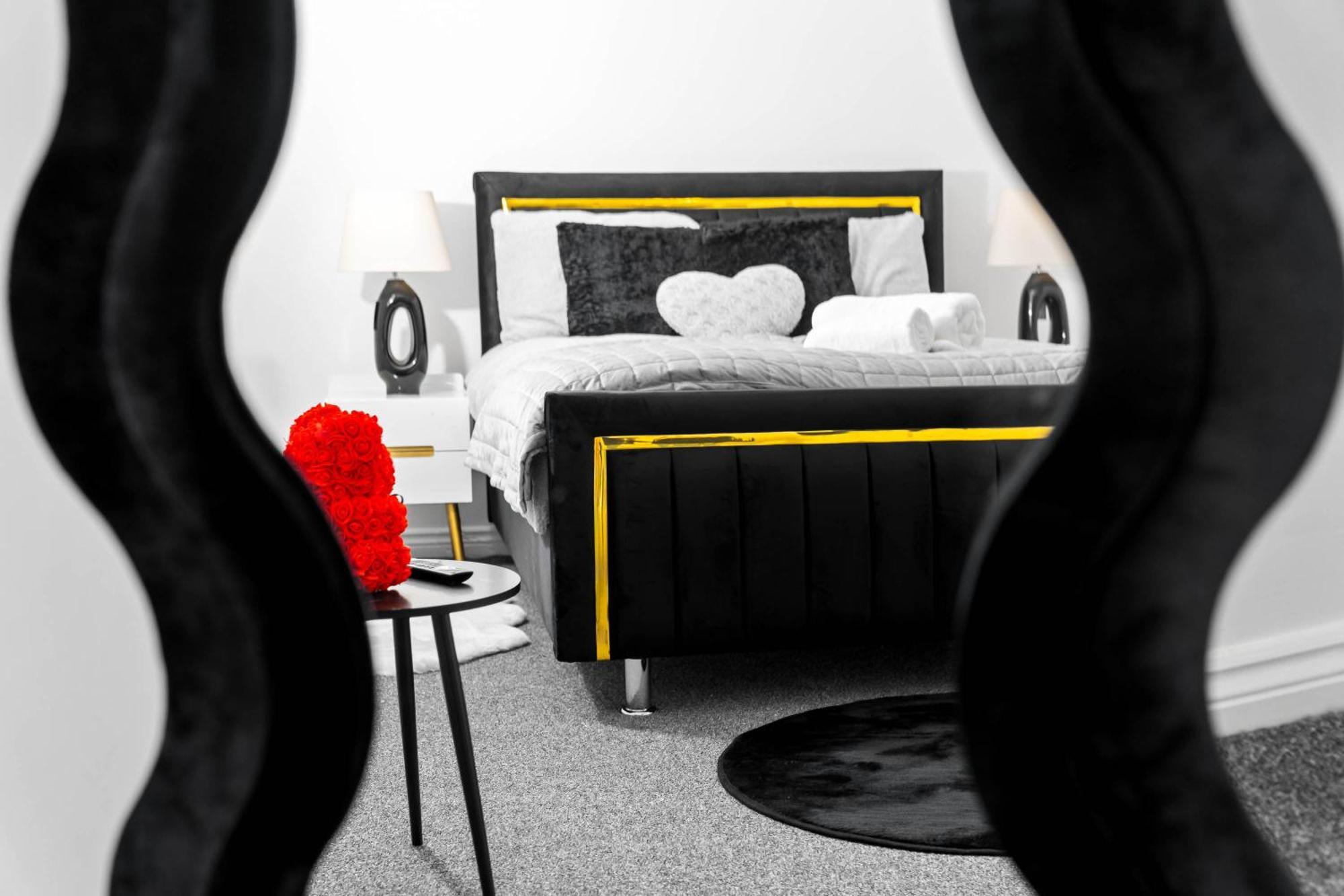 Harmony House 3 Bedroom New Build For Families, Contractors, Black Country Museum Sleeps 6 Tipton Eksteriør billede