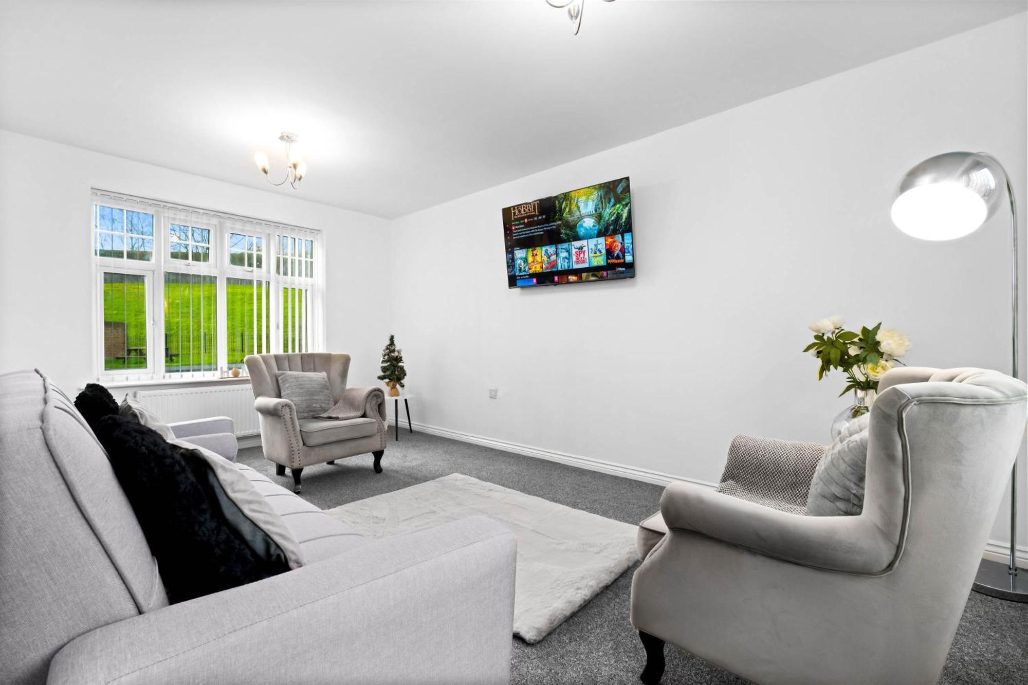 Harmony House 3 Bedroom New Build For Families, Contractors, Black Country Museum Sleeps 6 Tipton Eksteriør billede