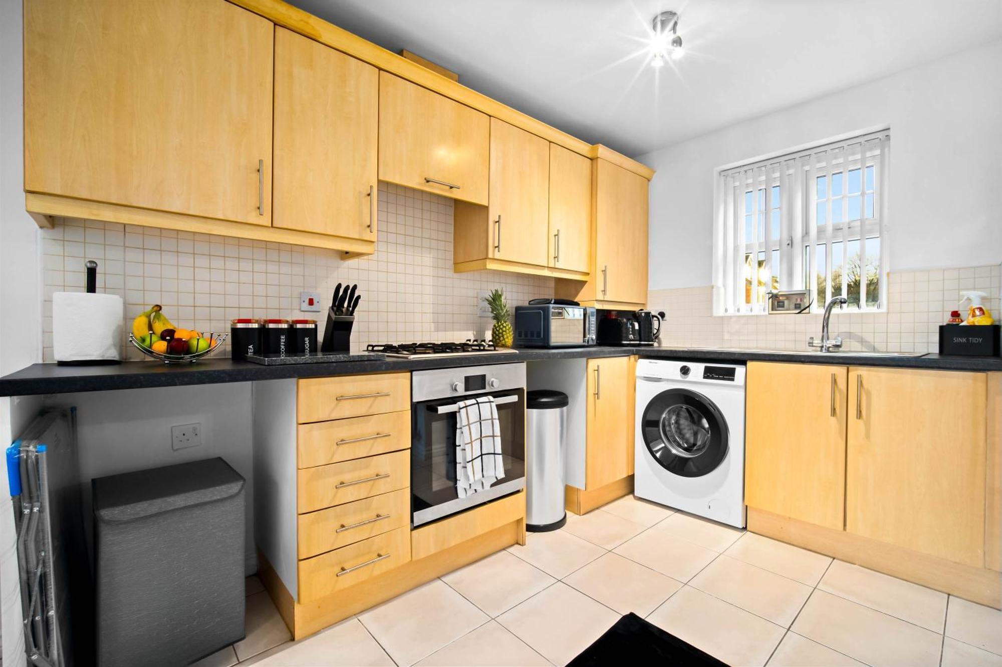 Harmony House 3 Bedroom New Build For Families, Contractors, Black Country Museum Sleeps 6 Tipton Eksteriør billede