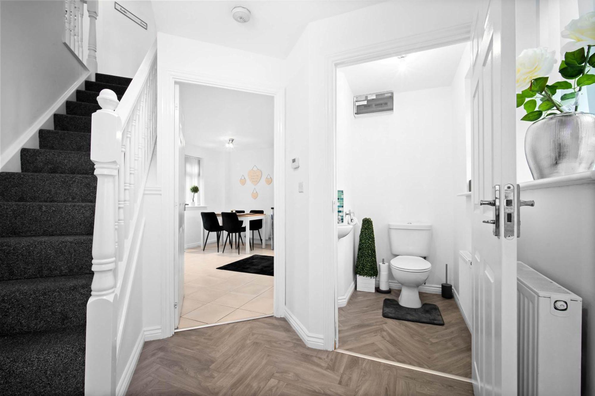 Harmony House 3 Bedroom New Build For Families, Contractors, Black Country Museum Sleeps 6 Tipton Eksteriør billede